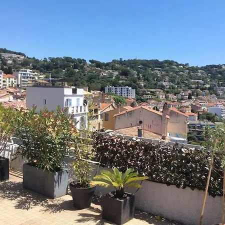Vue Panoramique Sur La Baie De Cannes * 勒卡内