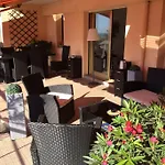 Vue Panoramique Sur La Baie De Cannes 公寓